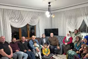 MHP Beykoz vatandaşların kapısını çalmaya devam ediyor