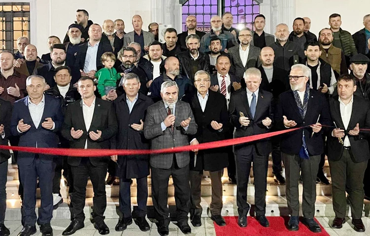 İstanbul Valisi Beykoz’da cami açılışı yaptı