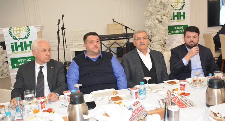 İHH Beykoz Temsilciliği siyasileri Gazze için buluşturdu