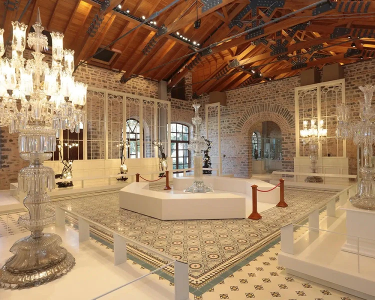 Beykoz'un cam müzesini 10 bin kişi ziyaret etti