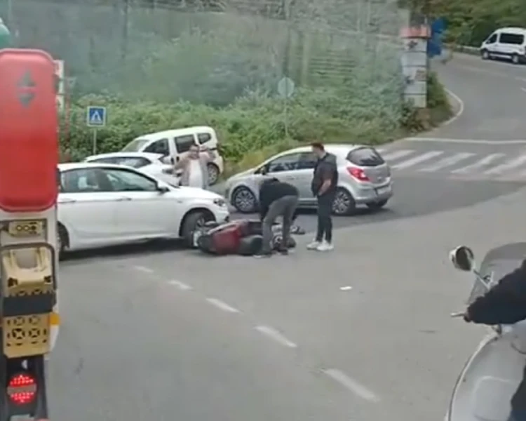Beykoz'daki motosiklet kazası güvenlik kamerasında