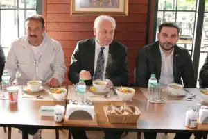 Beykoz Belediye Başkanı şampiyon takımı konuk etti