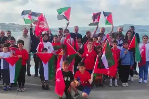 Rüzgarlıbahçe sporcuları Filistinli mazlumlar için yürüdü