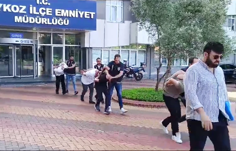 Beykoz’da tutuklama… Aralarında poliste var