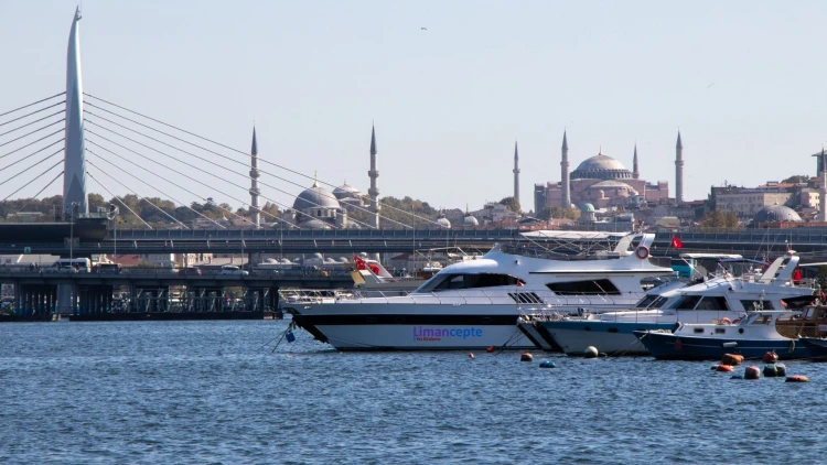 İstanbul'da saatlik ve günlük tekne kiralama rehberi