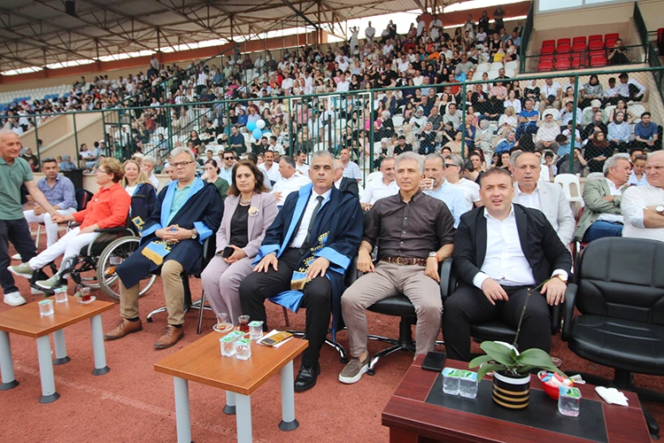 Marmara Üniversitesi Beykoz mezunlarını uğurladı