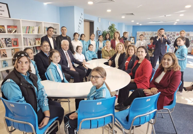 Beykoz’daki Şehit Öğretmen Okuluna Yeni Kütüphane