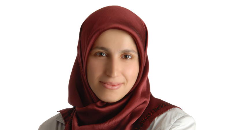 Ama tüm bu ölümlerin üzerinden ellerini ovuşturarak yeni ölümler bekleyenlerin,