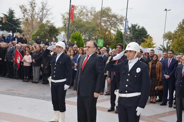 10 kasim 2015 anma 6 mc7pERcRjX