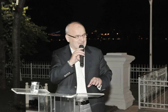 1435323945 dsc zIE8At 1O