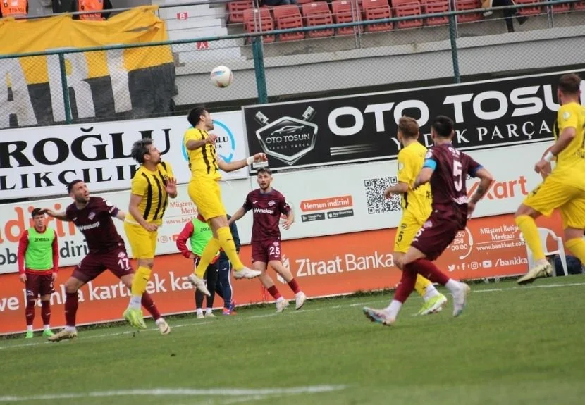 TFF 2.Lig Beyaz Grubunda Karadeniz temsilcisi 1461 Trabzon, İstanbul ekibi