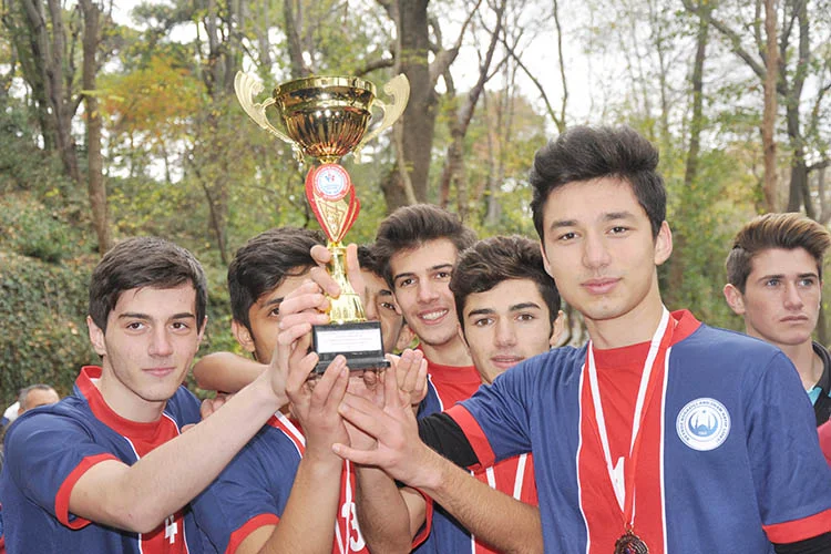 Beykoz İlçe Spor Müdürlüğü, yaklaşık 5 yüz kişinin katıldığı kros