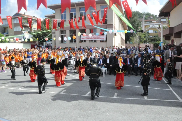 Üç aylık yaz tatilinin ardından, 2014-2015 Eğitim ve Öğretim yılı