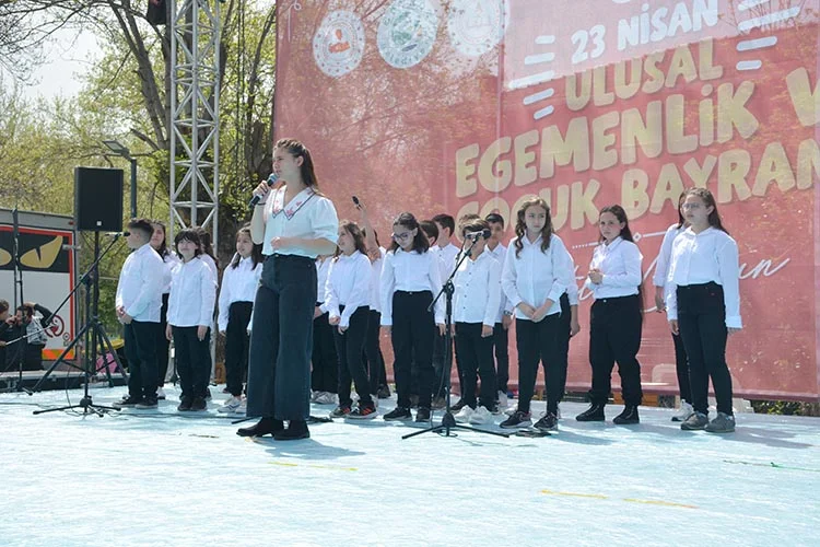 Beykoz’da 23 Nisan Ulusal Egemenlik ve Çocuk Bayramı 5 23 nisan 2022 beyk W4ItEIM a3