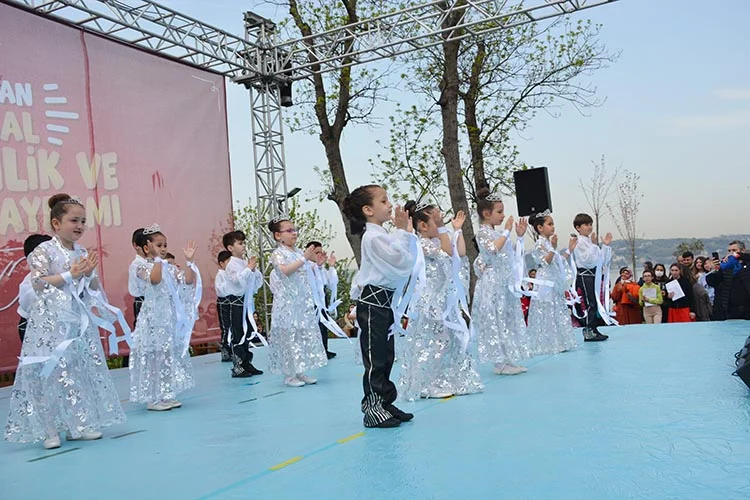 Beykoz’da 23 Nisan Ulusal Egemenlik ve Çocuk Bayramı 4 23 nisan 2022 beyk laUHTBpEaZ