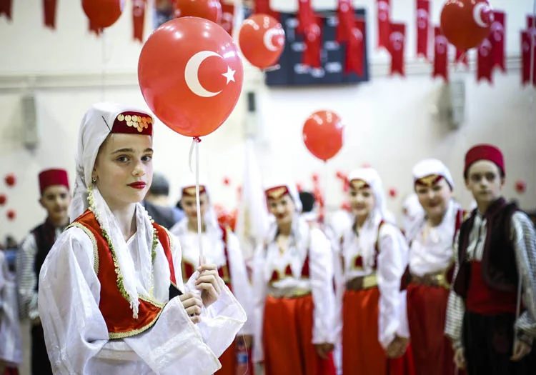 Çocukların Bayramı için Beykoz’da kim ne mesaj verdi? 7 23 nisan kutlu olsun 23 TW9dOVLUz0