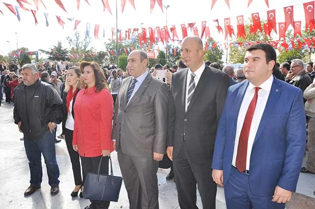 Beykoz'da bir resmi bayram töreni, ilk kez tartışmasız, kavgasız ve