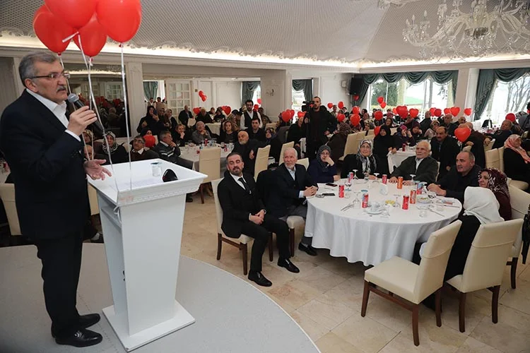 AK Parti Beykoz’da 40 yıllık çiftleri bir araya getirdi 4 40 cift beykoz KIXLOdlARh