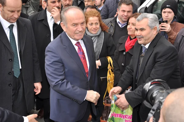 AK Parti İstanbul Büyükşehir Belediye Başkan Adayı Kadir Topbaş, Beykoz’da