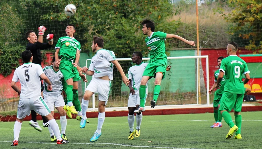 İstanbul Süper Amatör Ligi’nin Beykoz temsilcilerinden Gümüşsuyuspor ilk müsabakasından boynu
