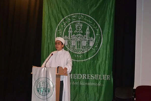 Osman Bayraktar’ın açılış konuşması ile başlayan program Aşrı Şerif ve