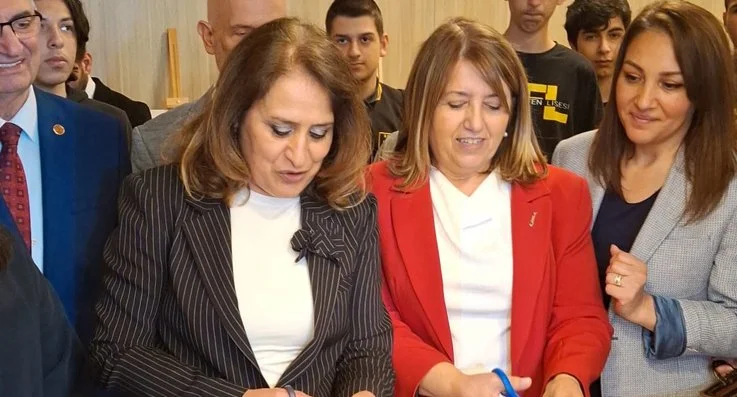 Gülay Demirel'in başkanlığını sürdürdüğü BEDES'in Beykoz eğitimine katkıları devam ediyor.