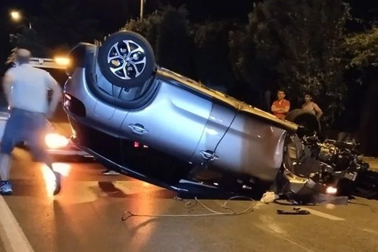 Beykoz'da başka bir araca çarptıktan sonra takla atan otomobilin sürücüsü