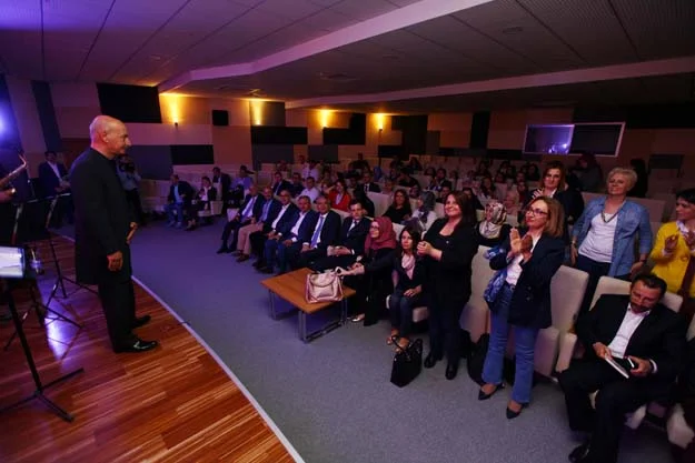 abay stres 9 b5AH391OcD