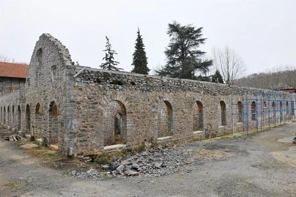 İlçe tarihine tanıklık eden Beykoz Fidanlığı içindeki tarihi Abraham Paşa