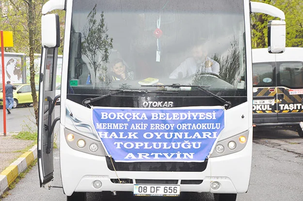 Borçka Mehmet Akif Ersoy Ortaokulu öğrencileri, Beykoz Belediyesi'nin davetlisi olarak