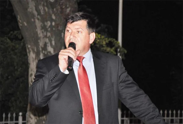 Adalet ve Kalkınma Partisi (AK Parti) Beykoz esnafını ağırlamaya devam