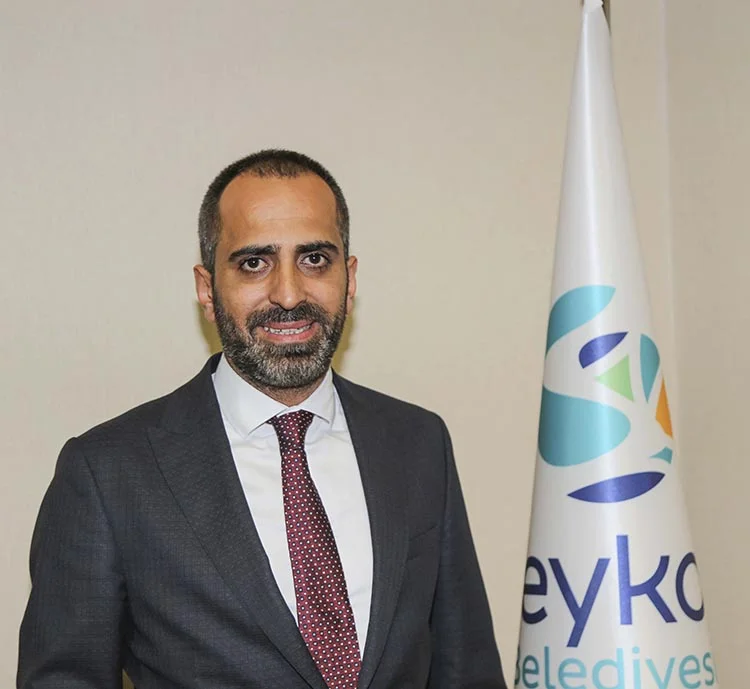 Çalıştığım Başkanlar -1... İnsanlar zaman zaman geriye dönüp bakarlar. Ben