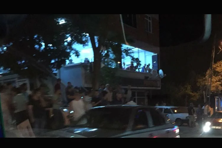 Beykoz Yenimahalle’de kiracı olan Afganlarla mal sahipleri arasında alacak verecek