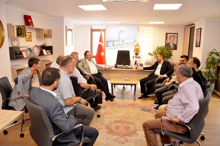 Cumhurbaşkanı Başdanışmanı Ahmet Minder, AK Parti Beykoz İlçe Başkanlığını ziyaret