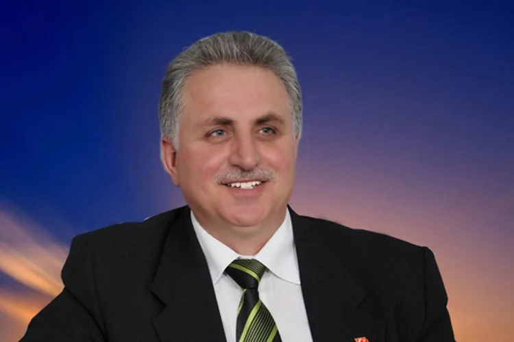 Ahmet Okumuş, Karadeniz bölgesinin tanıtımını içeren bir TV programı hazırlıyor…