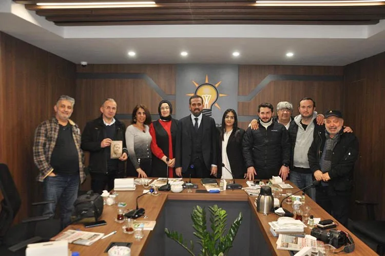 ak parti 6 sNHl1GDCde