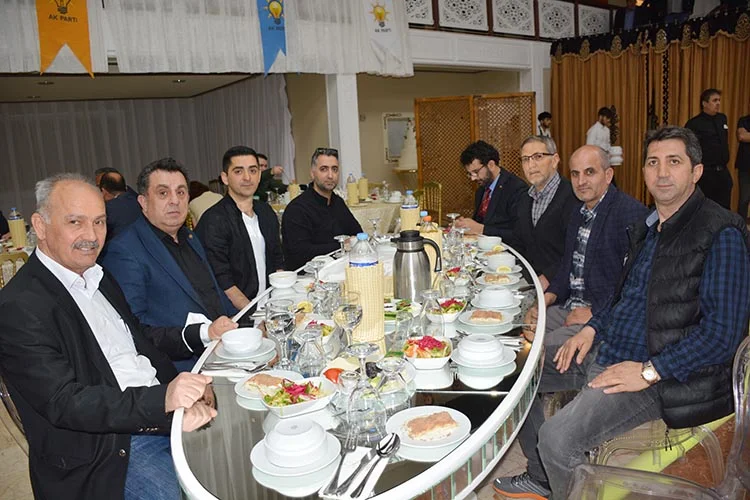 ak parti beyk UiI1ObTNPp