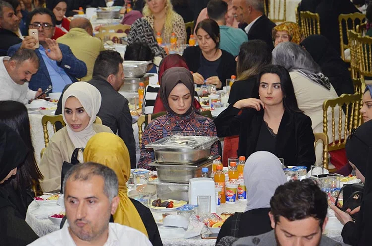 ak parti iftar 2019 10 qQ 9Fmz8yh