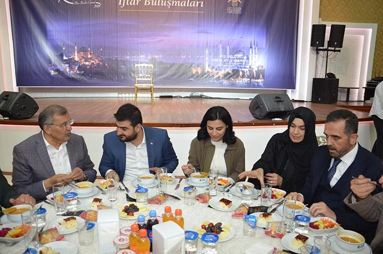 ak parti iftar 2019 7 WJC5jldAZS