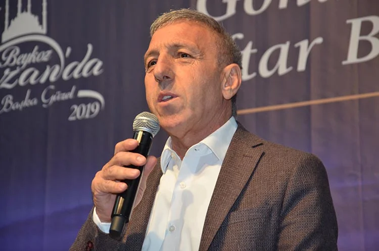 AK Parti Beykoz İlçe Teşkilatı bir araya geldiği iftar yemeğinde