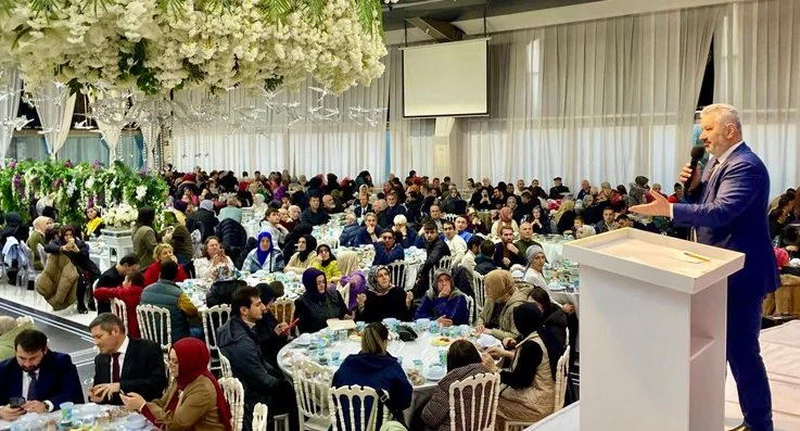 AK Parti Beykoz'un 2 bin 500 kişilik iftarı 4 ak4 8IbAFua3kX