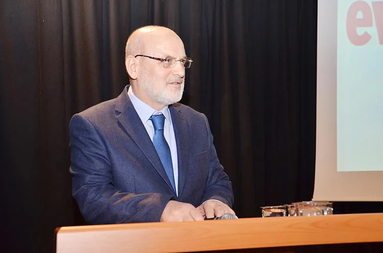 ak danisma subat 20 06qTZ5nM0k