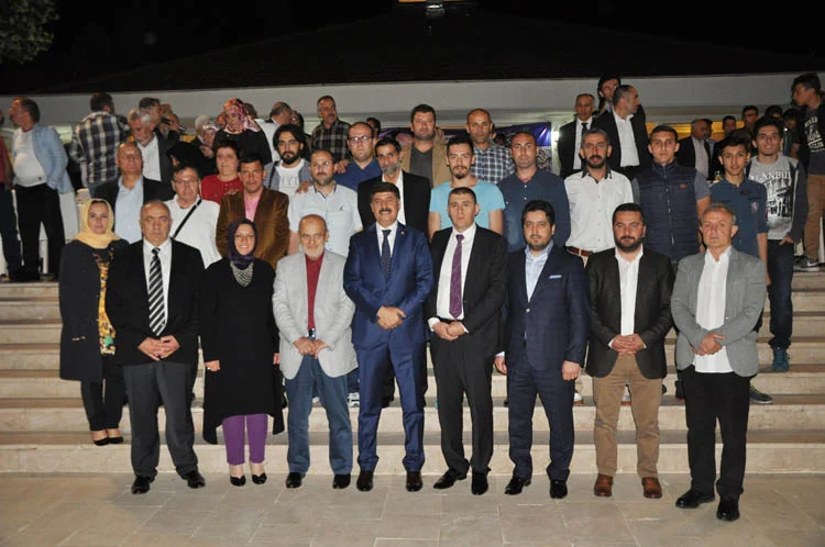 ak iftar 16 50 yri 7JnNiS