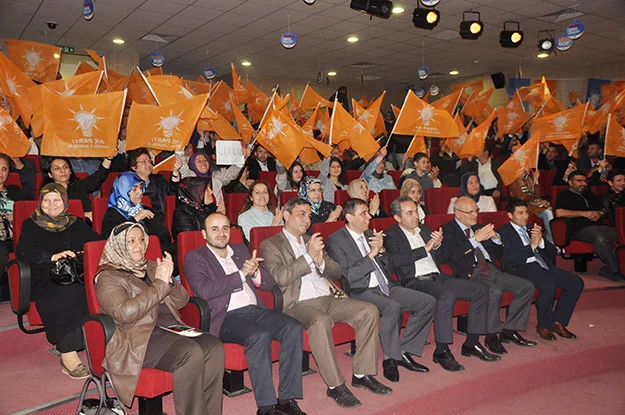 Beykoz İlçe Başkanı Gürkan kimleri uyardı? 1 ak part beyko qPE404cvWy