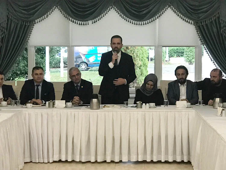 ak part beykoz u muhtarlarla yonetiyo 5j9hNjlHK2