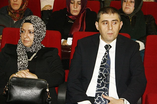 ak parti aralik danis eUPodMcGfk