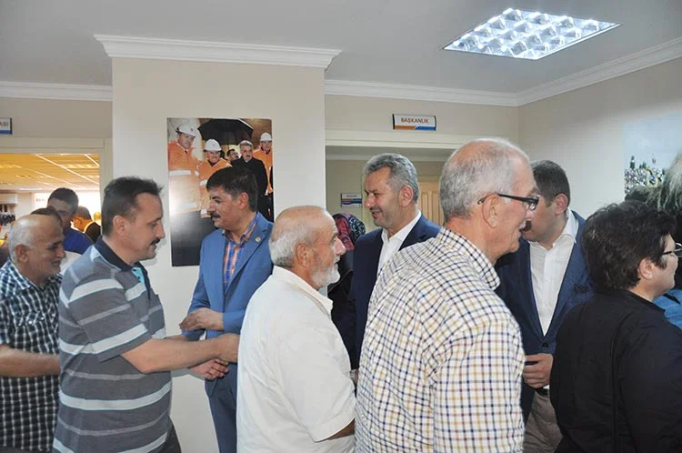 ak parti bayram 17 UAaF 58tUU