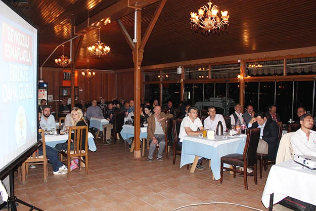 ak parti esnaflarla yola devam ediyor 5 NDCFvCEaog