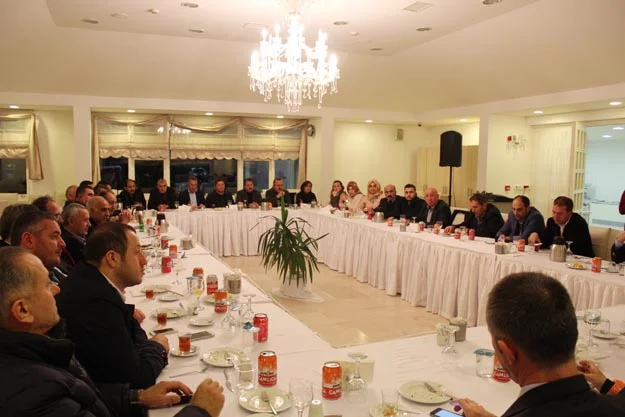 ak stk tp db 4 RvPlg8hdZi