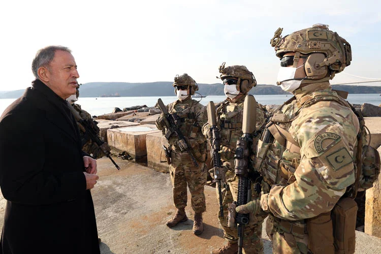 Akar Beykoz'da Ukrayna'daki Türk savaş uçağını anlattı 2 akarbeykozddb2 4EdpL0ULYA